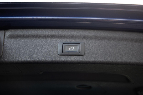 Audi Q3 45 TFSI e edition AUTOMAAT / PLUG IN HYBRID / STOELVERWARMING / LEER / VIRTUAL COCKPIT / CRUISE CONTROLE / DEALER ONDERHOUDEN