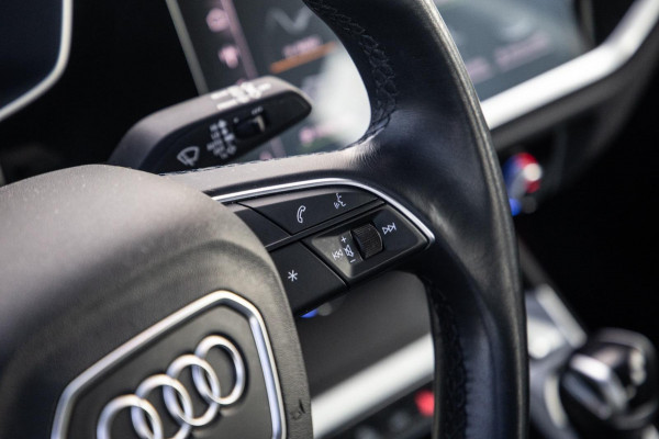 Audi Q3 45 TFSI e edition AUTOMAAT / PLUG IN HYBRID / STOELVERWARMING / LEER / VIRTUAL COCKPIT / CRUISE CONTROLE / DEALER ONDERHOUDEN