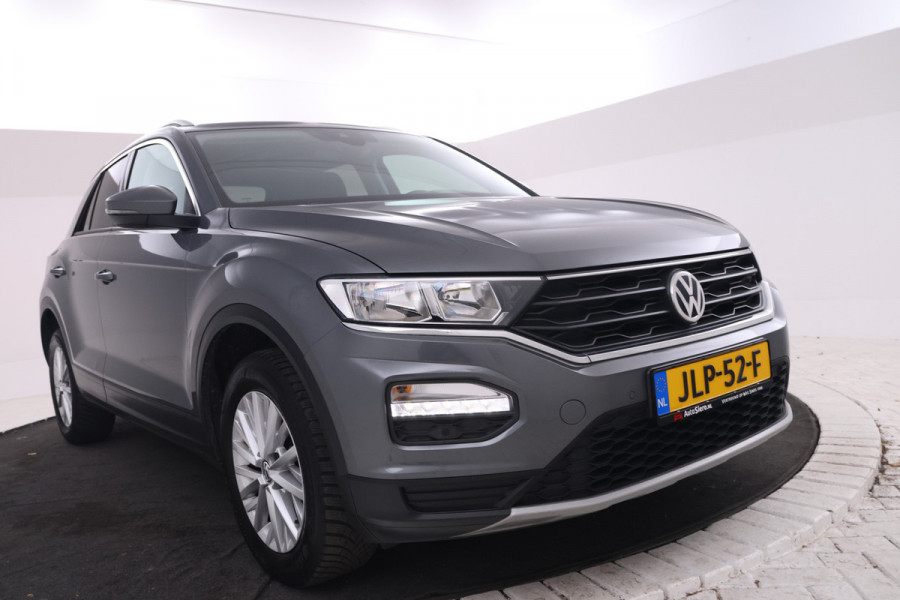Volkswagen T-Roc 1.5 TSI Sport 150PK, Automaat, Apple carplay, Climate,