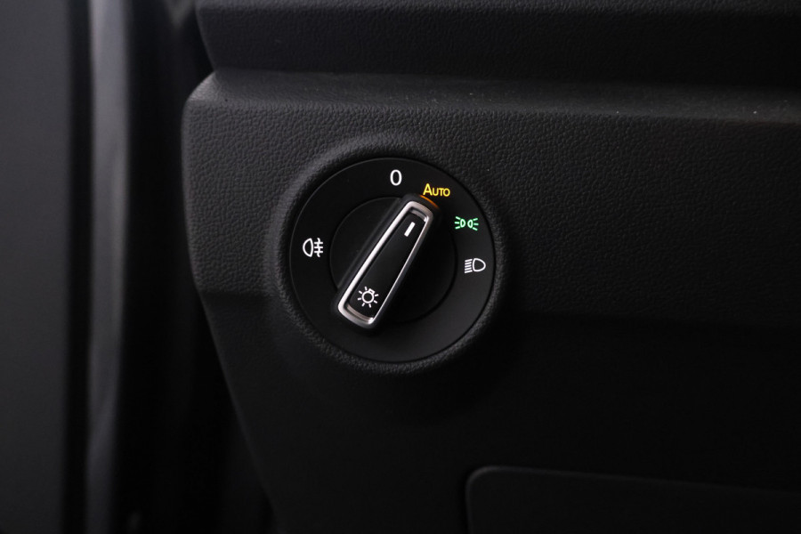 Volkswagen T-Roc 1.5 TSI Sport 150PK, Automaat, Apple carplay, Climate,