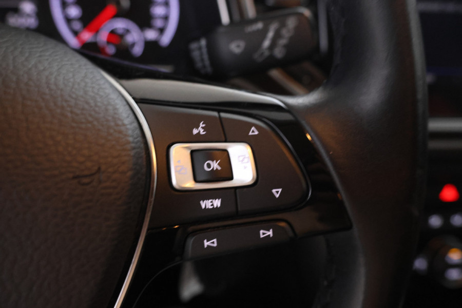 Volkswagen T-Roc 1.5 TSI Sport 150PK, Automaat, Apple carplay, Climate,