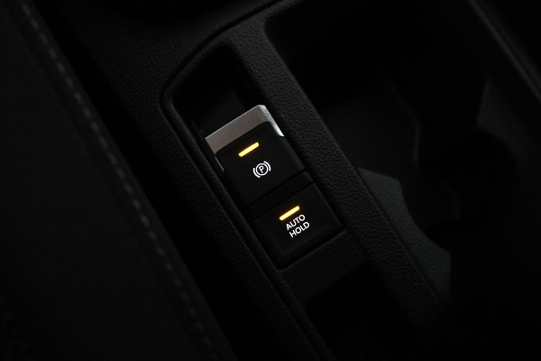 Volkswagen T-Roc 1.5 TSI Sport 150PK, Automaat, Apple carplay, Climate,