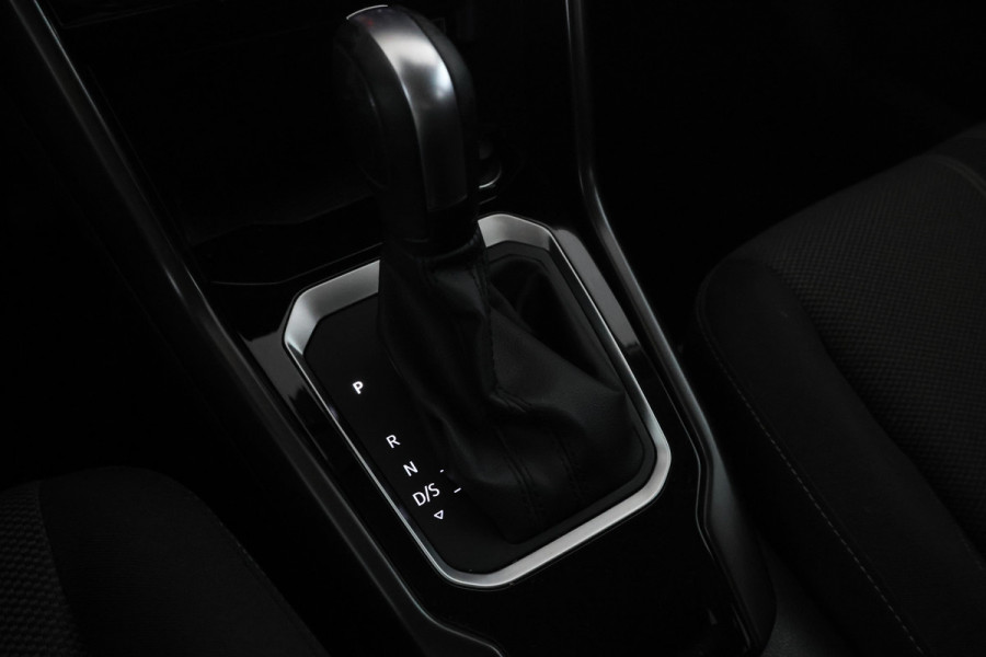 Volkswagen T-Roc 1.5 TSI Sport 150PK, Automaat, Apple carplay, Climate,