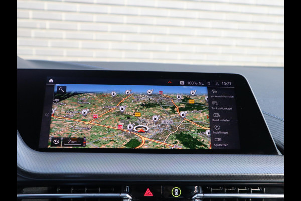 BMW 1-serie 118i Executive M Sport Pakket Automaat / Live Cockpit Professional / 17 Inch / LED / Achteruitrijcamera / Cruise Control / Shadow Line / Parkeersensoren / Lichtpakket