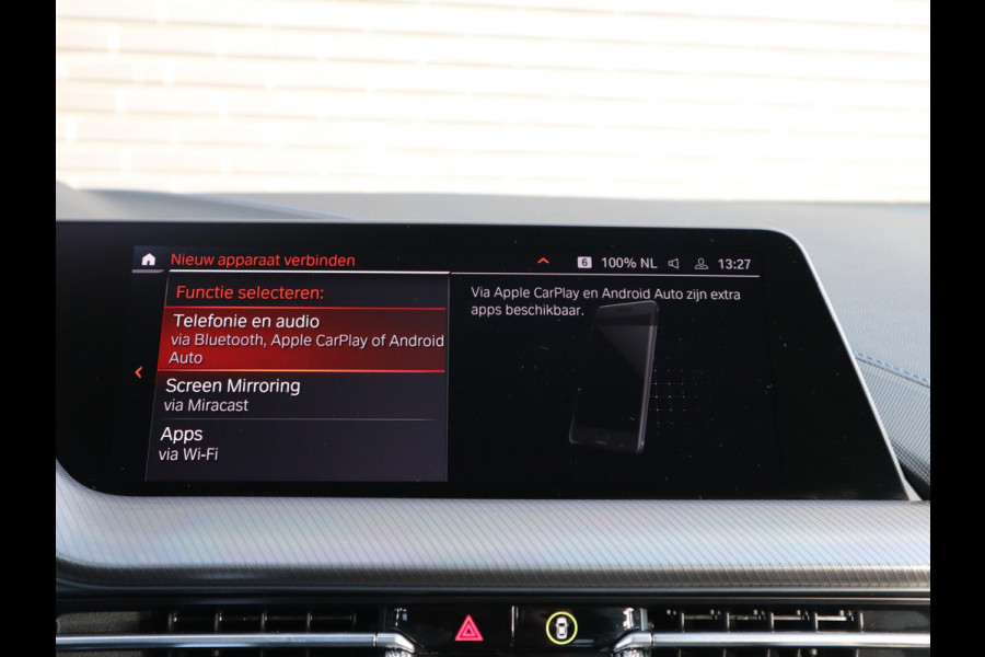 BMW 1-serie 118i Executive M Sport Pakket Automaat / Live Cockpit Professional / 17 Inch / LED / Achteruitrijcamera / Cruise Control / Shadow Line / Parkeersensoren / Lichtpakket