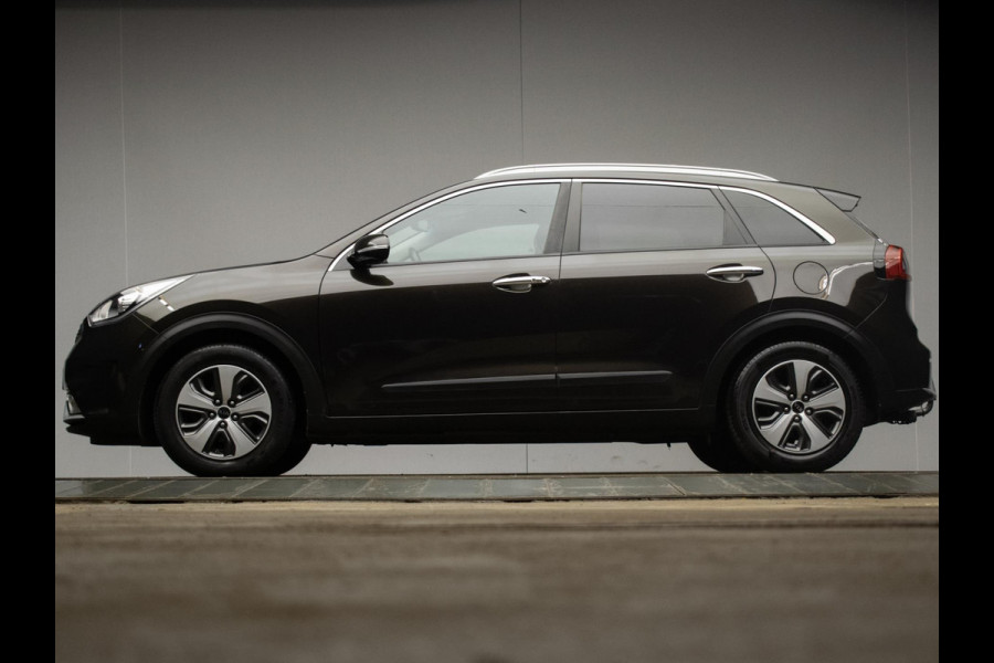 Kia Niro 1.6 GDi Hybrid DynamicLine Sport (APPLE CARPLAY,NAVI,CAMERA,LED,CRUISE,SPORTSTOELEN,LM VELGEN,NETTE STAAT)