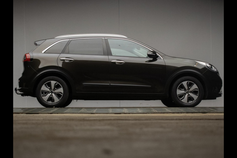 Kia Niro 1.6 GDi Hybrid DynamicLine Sport (APPLE CARPLAY,NAVI,CAMERA,LED,CRUISE,SPORTSTOELEN,LM VELGEN,NETTE STAAT)