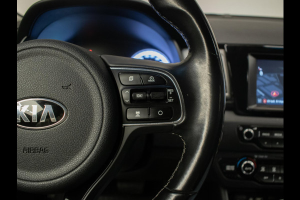 Kia Niro 1.6 GDi Hybrid DynamicLine Sport (APPLE CARPLAY,NAVI,CAMERA,LED,CRUISE,SPORTSTOELEN,LM VELGEN,NETTE STAAT)