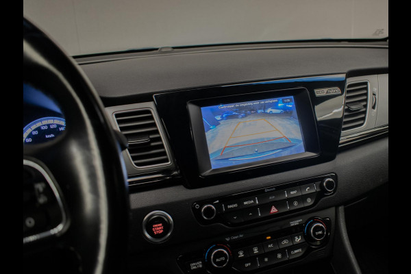 Kia Niro 1.6 GDi Hybrid DynamicLine Sport (APPLE CARPLAY,NAVI,CAMERA,LED,CRUISE,SPORTSTOELEN,LM VELGEN,NETTE STAAT)