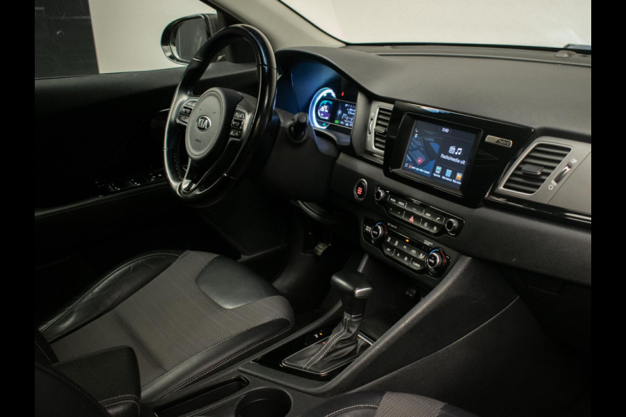Kia Niro 1.6 GDi Hybrid DynamicLine Sport (APPLE CARPLAY,NAVI,CAMERA,LED,CRUISE,SPORTSTOELEN,LM VELGEN,NETTE STAAT)