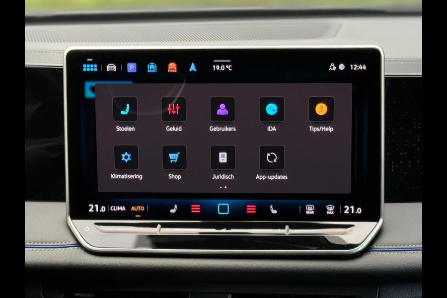 Volkswagen Tiguan 1.5 eTSI R-Line Edition, panoramadak, vele opties, nieuw prijs €64170,-