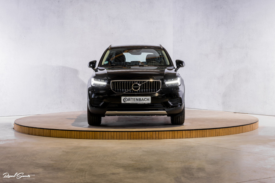 Volvo XC40 1.5 T4 Recharge Inscription | Adaptieve cruise | Zwenkbare trekhaak | Dab+ | Leder |