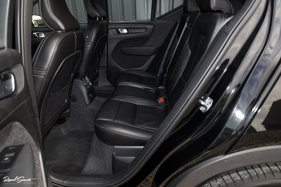 Volvo XC40 1.5 T4 Recharge Inscription | Adaptieve cruise | Zwenkbare trekhaak | Dab+ | Leder |