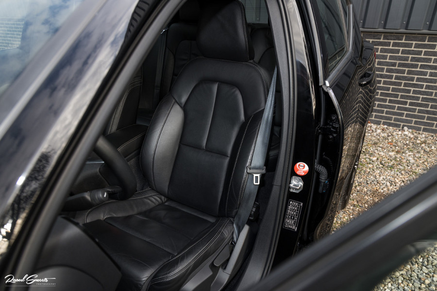 Volvo XC40 1.5 T4 Recharge Inscription | Adaptieve cruise | Zwenkbare trekhaak | Dab+ | Leder |