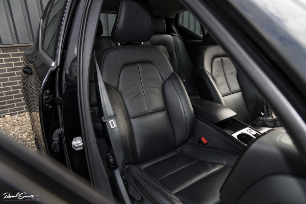 Volvo XC40 1.5 T4 Recharge Inscription | Adaptieve cruise | Zwenkbare trekhaak | Dab+ | Leder |