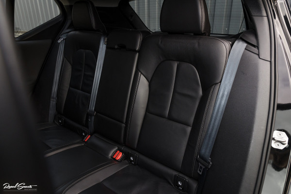 Volvo XC40 1.5 T4 Recharge Inscription | Adaptieve cruise | Zwenkbare trekhaak | Dab+ | Leder |