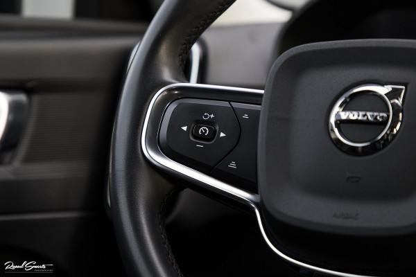 Volvo XC40 1.5 T4 Recharge Inscription | Adaptieve cruise | Zwenkbare trekhaak | Dab+ | Leder |