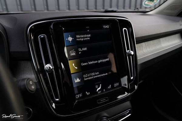 Volvo XC40 1.5 T4 Recharge Inscription | Adaptieve cruise | Zwenkbare trekhaak | Dab+ | Leder |