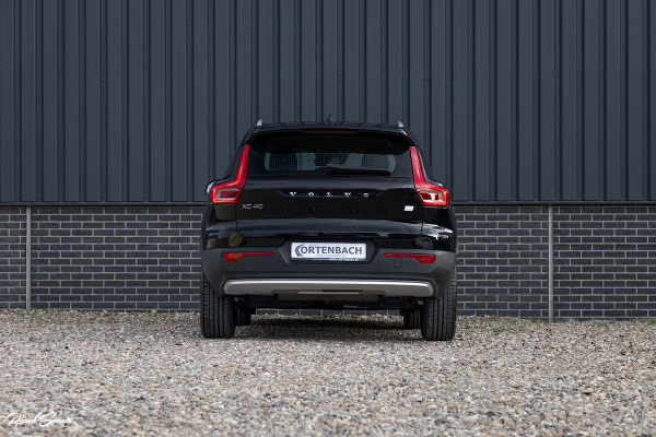 Volvo XC40 1.5 T4 Recharge Inscription | Adaptieve cruise | Zwenkbare trekhaak | Dab+ | Leder |