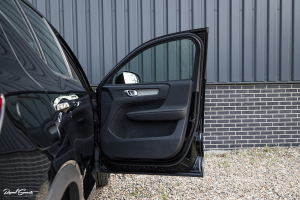 Volvo XC40 1.5 T4 Recharge Inscription | Adaptieve cruise | Zwenkbare trekhaak | Dab+ | Leder |