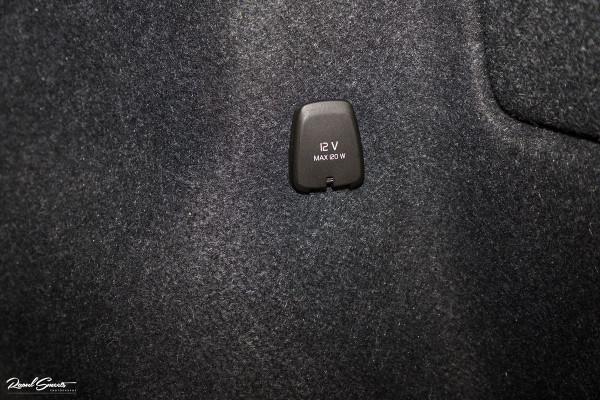 Volvo XC40 1.5 T4 Recharge Inscription | Adaptieve cruise | Zwenkbare trekhaak | Dab+ | Leder |