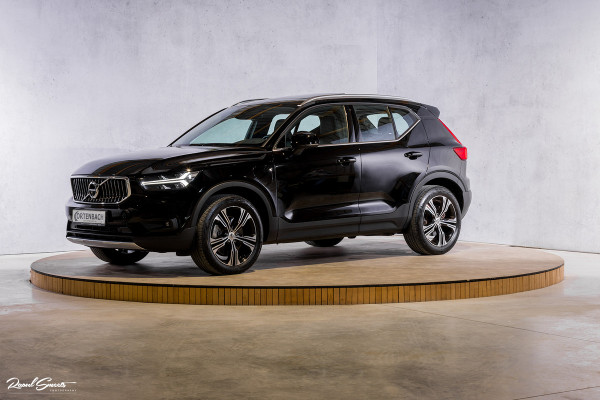 Volvo XC40 1.5 T4 Recharge Inscription | Panorama dak | Harman Kardon | Zwenkbare trekhaak |
