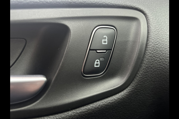 Ford Kuga 150pk EcoB. Titanium *DEALERONDERHOUDEN*WEGKLAPBARE TREKHAAK*200