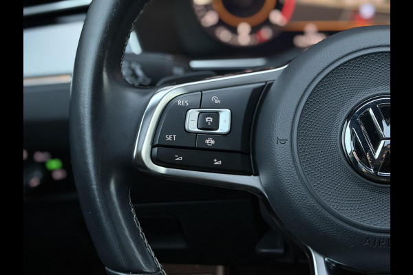 Volkswagen Passat Variant 1.5 TSI Highline Business R |Pano|Leer|360 Cam|Ad.Cruise|Sfeer