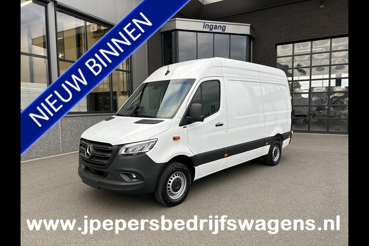 Mercedes-Benz Sprinter 317 CDI L2 H2 Pro LED / MBUX / Navigatie / Camera / Parkeersensoren / Cruise control / Airco / 270 Graden achterdeuren