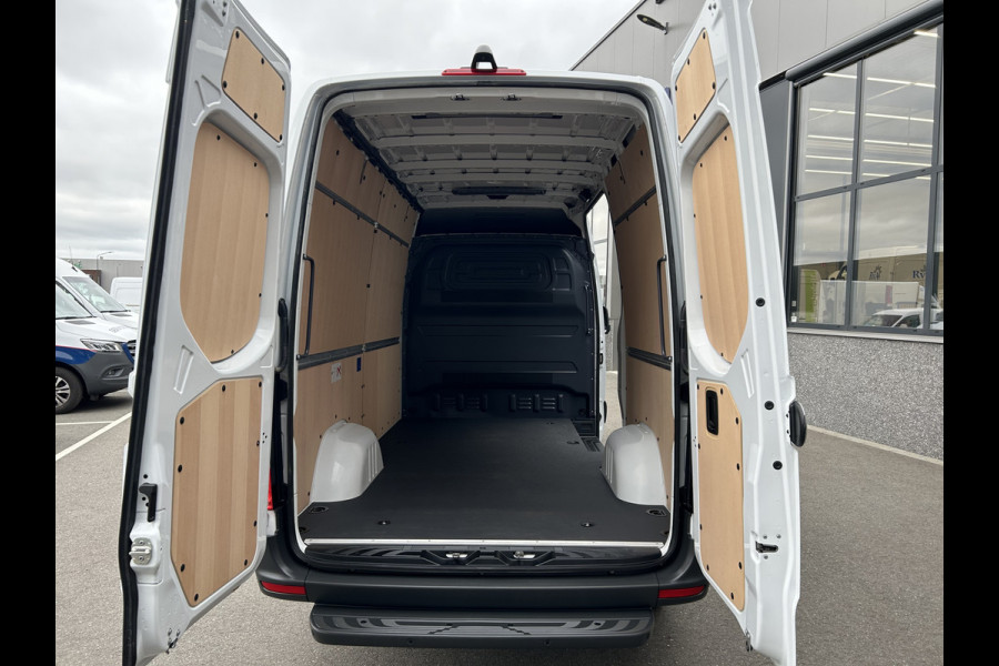 Mercedes-Benz Sprinter 317 CDI L2 H2 Pro LED / MBUX / Navigatie / Camera / Parkeersensoren / Cruise control / Airco / 270 Graden achterdeuren