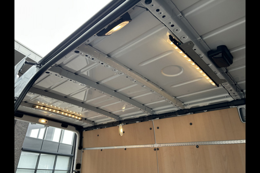 Mercedes-Benz Sprinter 317 CDI L2 H2 Pro LED / MBUX / Navigatie / Camera / Parkeersensoren / Cruise control / Airco / 270 Graden achterdeuren