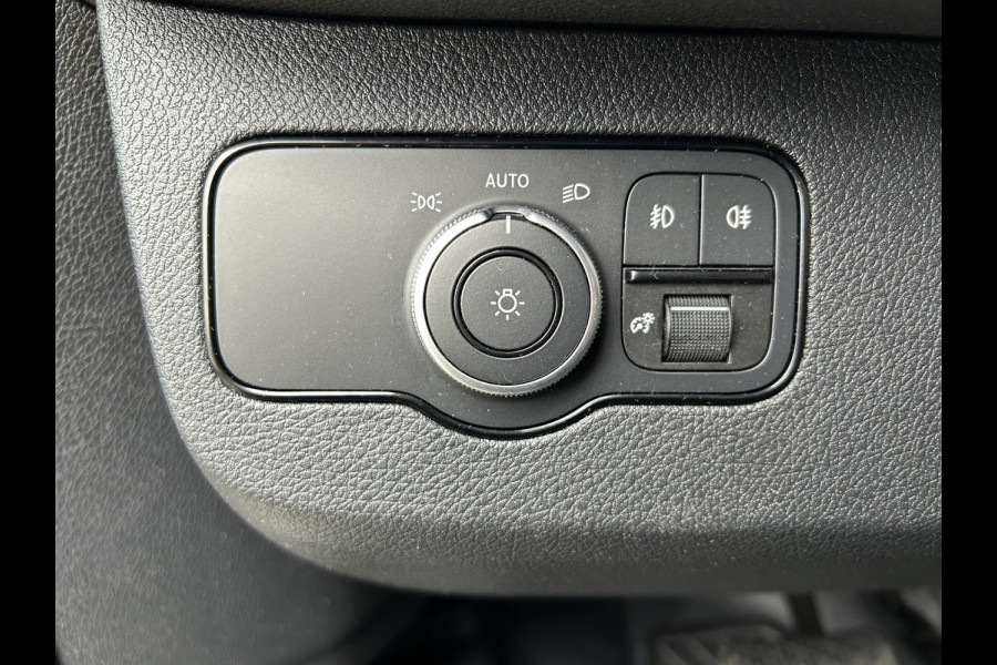 Mercedes-Benz Sprinter 317 CDI L2 H2 Pro LED / MBUX / Navigatie / Camera / Parkeersensoren / Cruise control / Airco / 270 Graden achterdeuren