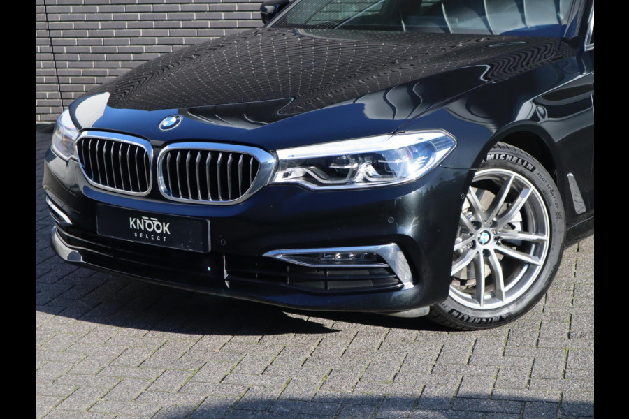 BMW 5 Serie Sedan 520i High Executive Luxury Line Automaat / Navigatiesysteem Professional / Comfortstoelen / Hifi / LED / Stoelverwarming / Head-Up Display / Neerklapbare Achterbank / Parkeersensoren voor+achter / Chrome Line