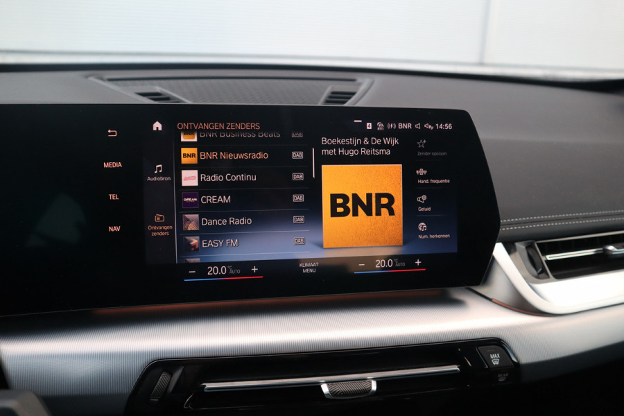 BMW X1 sDrive18i X-Line / Trekhaak / Adaptieve Cruise / 19inch / Camera /