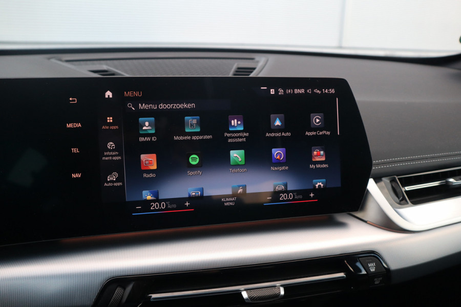 BMW X1 sDrive18i X-Line / Trekhaak / Adaptieve Cruise / 19inch / Camera /