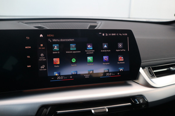 BMW X1 sDrive18i X-Line / Trekhaak / Adaptieve Cruise / 19inch / Camera /