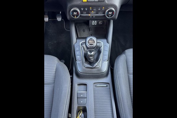 Ford FOCUS Wagon 1.0 EcoBoost Hybrid Titanium X Business 155pk | Elek Achterklep | Privacy Glas | Sync 3 navigatie | Apple Carplay/Android auto