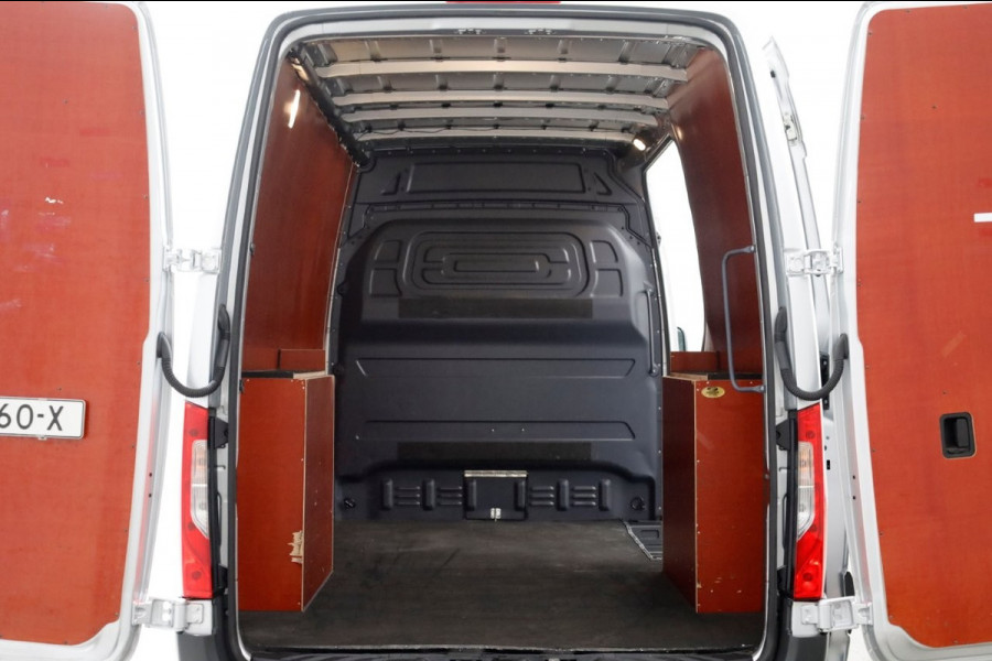 Mercedes-Benz Sprinter 311 CDI 115pk RWD L2H2 7G Automaat Airco/Navi/Camera 09-2021