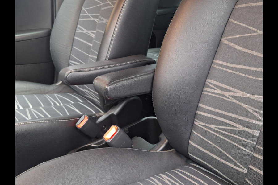 Kia Venga 1.6 CVVT DynamicPLusLine DCT Automaat | Trekhaak | Dealer onderhouden | Navi | Climate | Stoel en Stuurverwarming | occasion