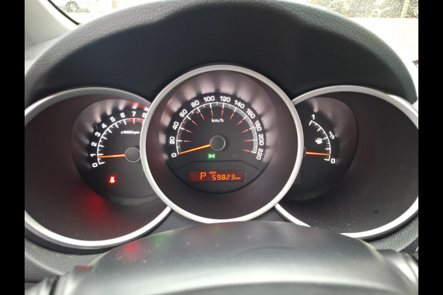 Kia Venga 1.6 CVVT DynamicPLusLine DCT Automaat | Trekhaak | Dealer onderhouden | Navi | Climate | Stoel en Stuurverwarming | occasion