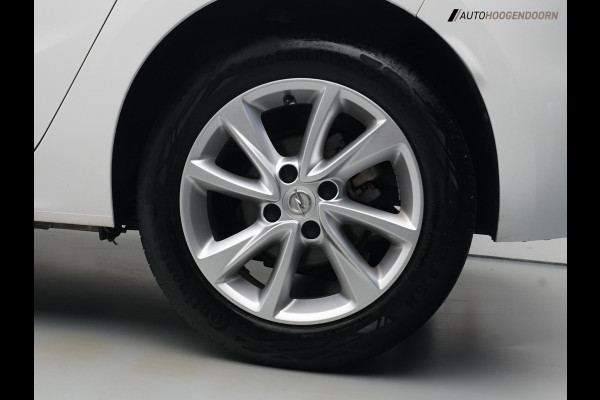 Opel Corsa 1.2 Edition sportive 100pk (APPLE CARPLAY,LED VERLICHTING,PARKEERSENSOREN,CAMERA,LM-VELGEN,NIEUWE APK,TOPCONDITIE)