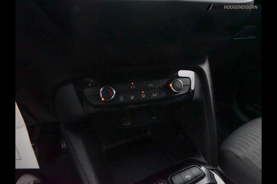 Opel Corsa 1.2 Edition sportive 100pk (APPLE CARPLAY,LED VERLICHTING,PARKEERSENSOREN,CAMERA,LM-VELGEN,NIEUWE APK,TOPCONDITIE)
