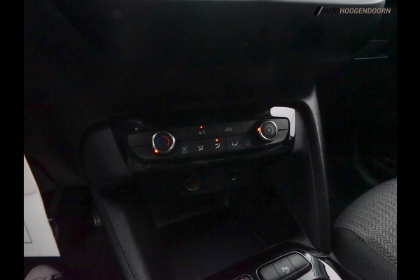 Opel Corsa 1.2 Edition sportive 100pk (APPLE CARPLAY,LED VERLICHTING,PARKEERSENSOREN,CAMERA,LM-VELGEN,NIEUWE APK,TOPCONDITIE)