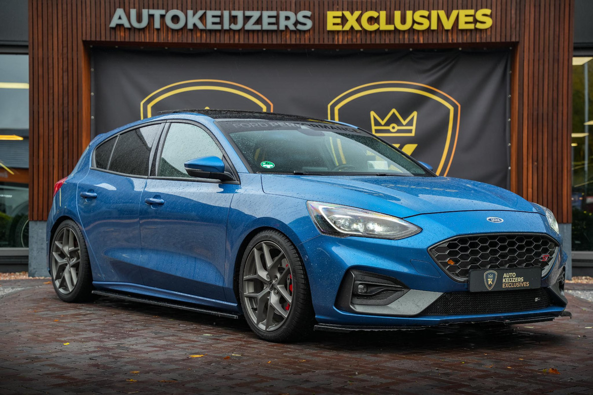 Ford Focus 2.3 EcoBoost ST-X Panoramadak B&O