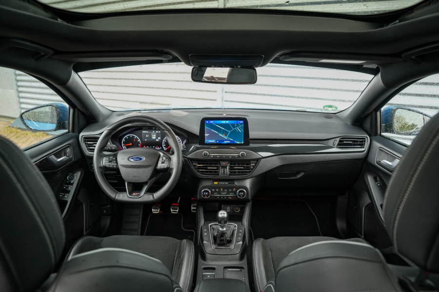 Ford Focus 2.3 EcoBoost ST-X Panoramadak B&O
