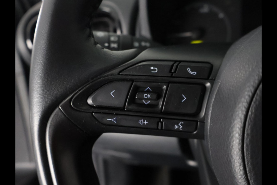 Toyota Yaris 1.5 HYBRID GRAYLINE BIJNA 2023 NAVI.CAMERA.CRUISE CONTROLL GARANTIE TOT 11-2032*