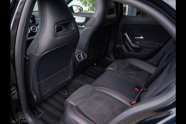 Mercedes-Benz A-Klasse 180 Business Solution AMG / Pano / Memory / Sfeerverlichting / Stoelverwarming