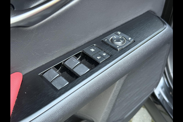 Lexus UX 250h F Sport Line | Trekhaak, Head up display, Parkeersensoren, 18 inch, Elektrische bedienbare stoel, Stoel + Stuurverwarming