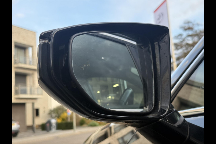 Lexus UX 250h F Sport Line | Trekhaak, Head up display, Parkeersensoren, 18 inch, Elektrische bedienbare stoel, Stoel + Stuurverwarming