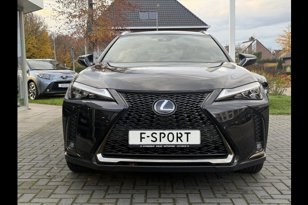 Lexus UX 250h F Sport Line | Trekhaak, Head up display, Parkeersensoren, 18 inch, Elektrische bedienbare stoel, Stoel + Stuurverwarming